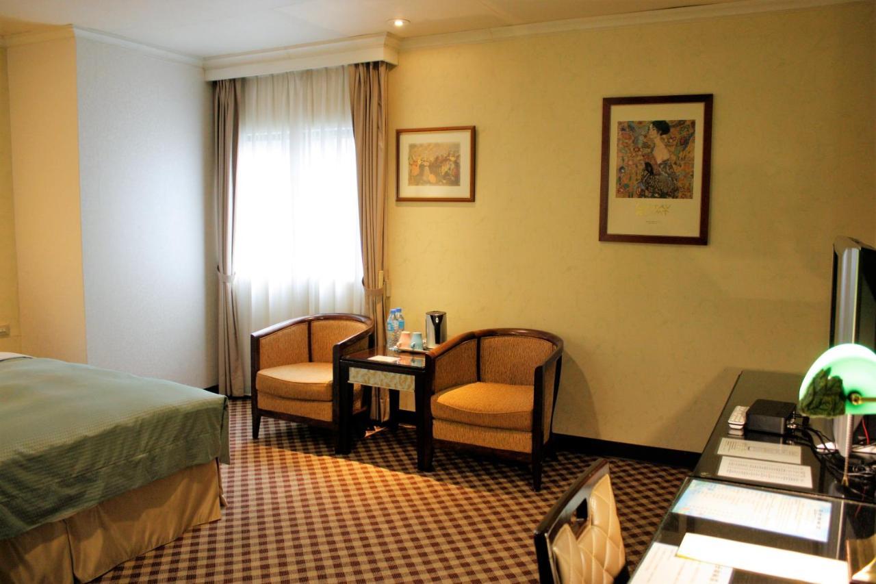 Astar Hotel Tajpej Buitenkant foto